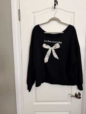 Francesca's Black Top with Branded Interior Label